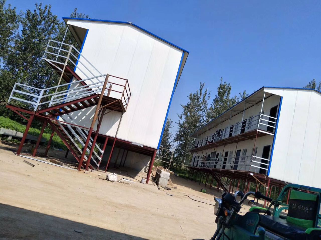 141944530.jpg 141944530.jpg